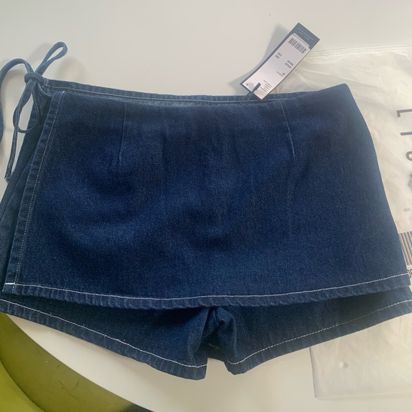 Urban Outfitters denim jean skort size M - Picture 1 of 6